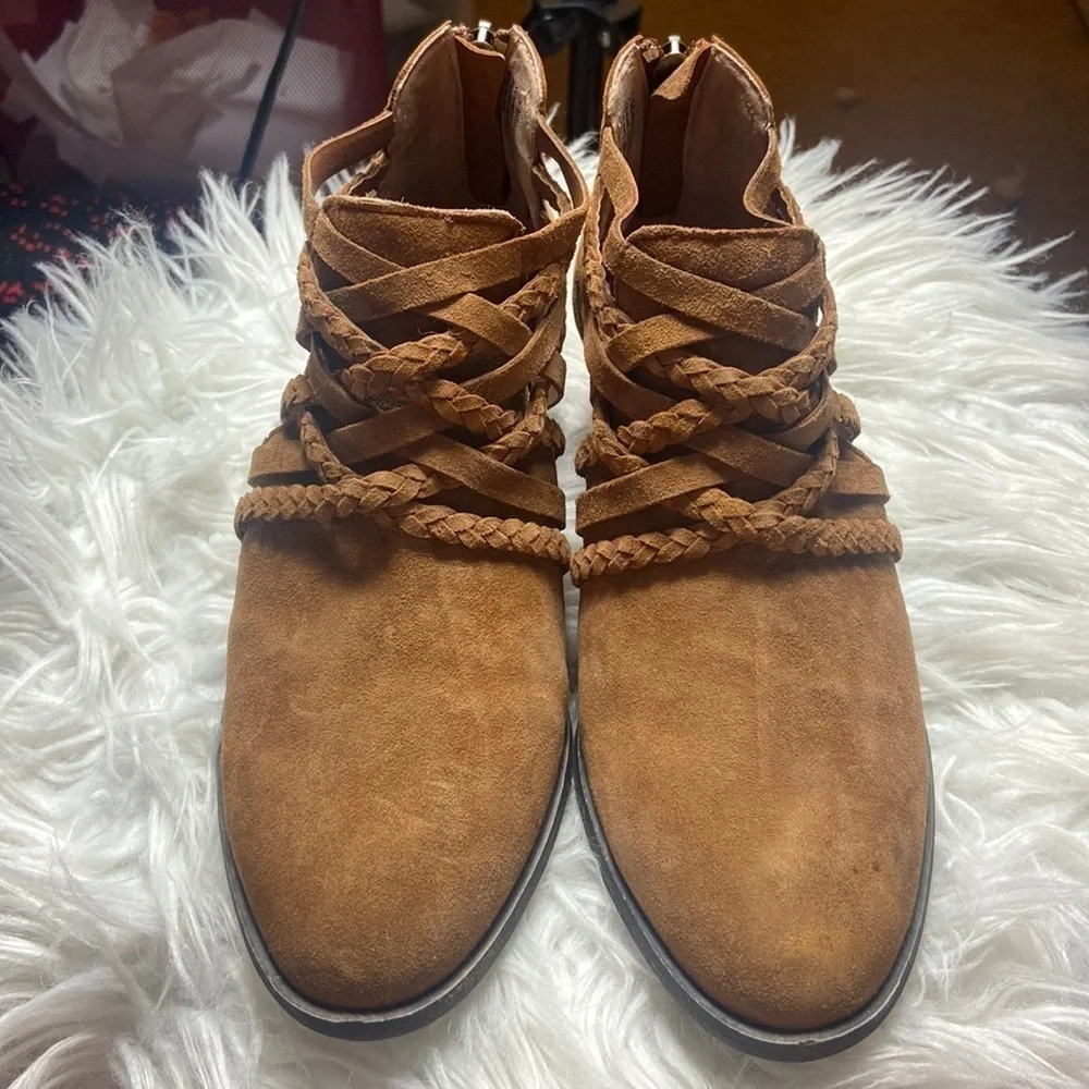 Caslon Liam Braided Suede in shade Cognac - Picture 2 of 8